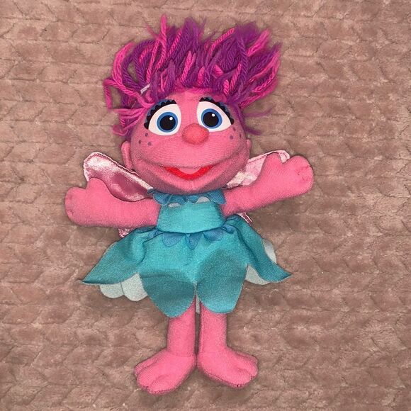 Sesame Street Abby Cadabby 9” Plush Toy Hasbro 2010 - Picture 1 of 5